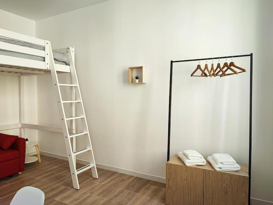 Ferienwohnung Escale Entre Cite Et Bastide Clim Wifi Smart Tv Carcassonne Exterior foto